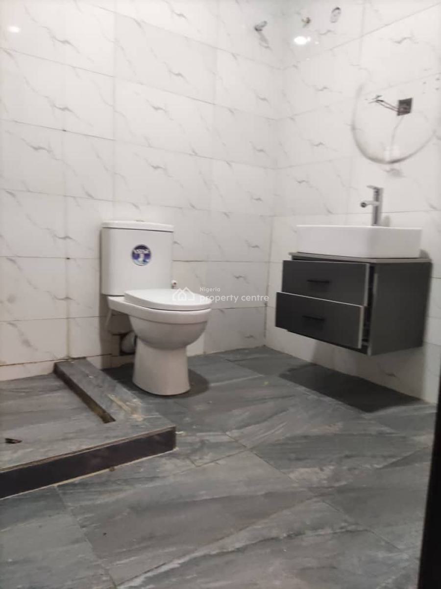 Serviced 2 Bedroom Apartment, Shoninibare Estate, Maryland, Lagos, Flat / Apartment for Rent