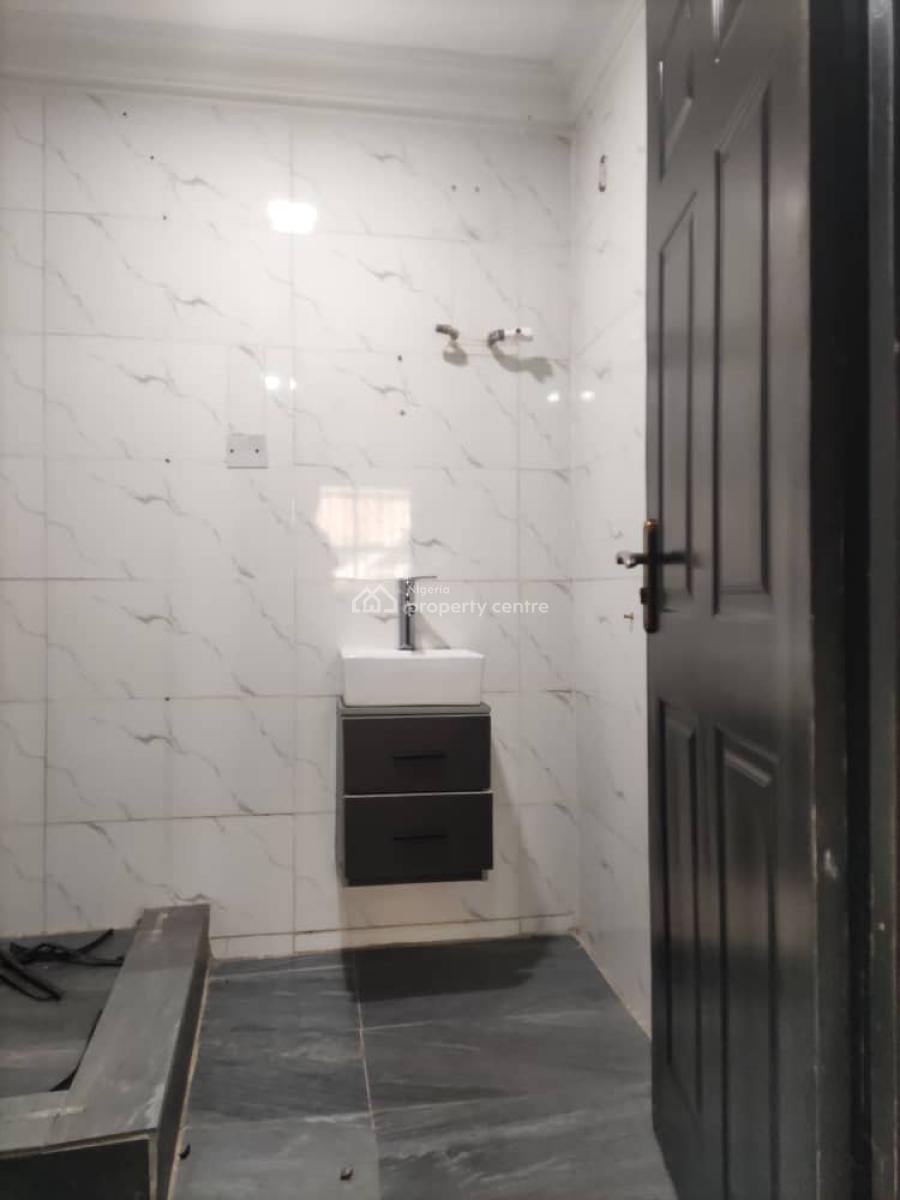 Serviced 2 Bedroom Apartment, Shoninibare Estate, Maryland, Lagos, Flat / Apartment for Rent
