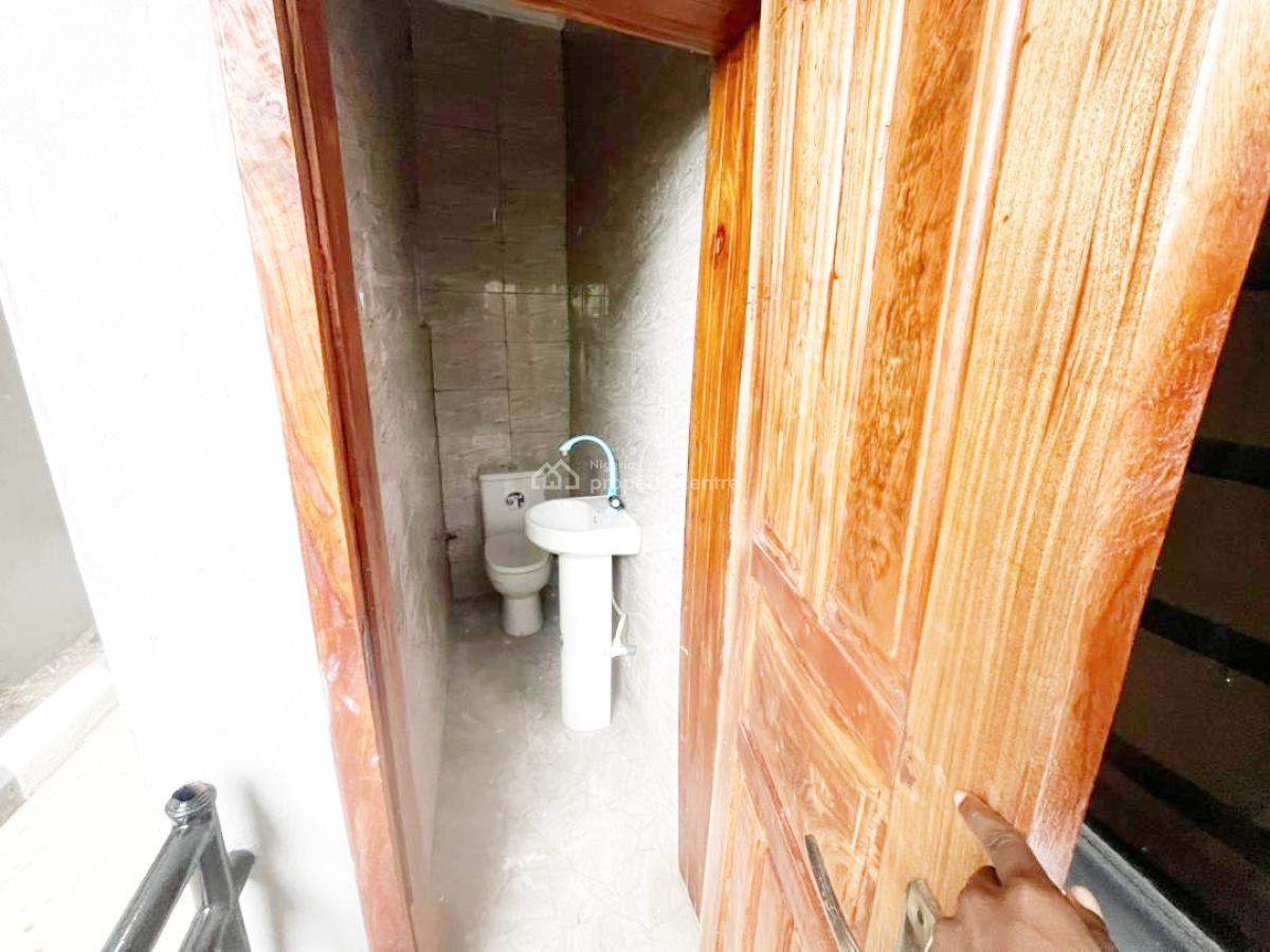 Newly Built Luxury 2 Bedroom Flat, Gra Phase 1, Magodo, Lagos, Flat / Apartment for Rent
