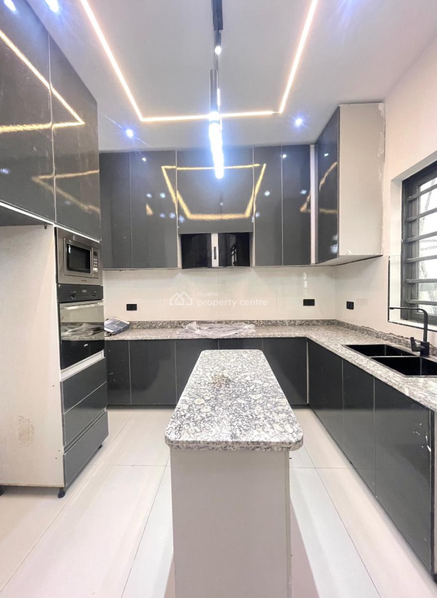 The Spacious 4bedroom Semi Detached Home, Ajah, Lagos, Semi-detached Duplex for Sale