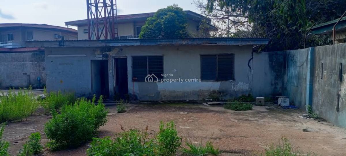 Demolishable 7 Bedroom Structure on 1058 Sq Meters, Ilupeju, Lagos, Detached Duplex for Sale