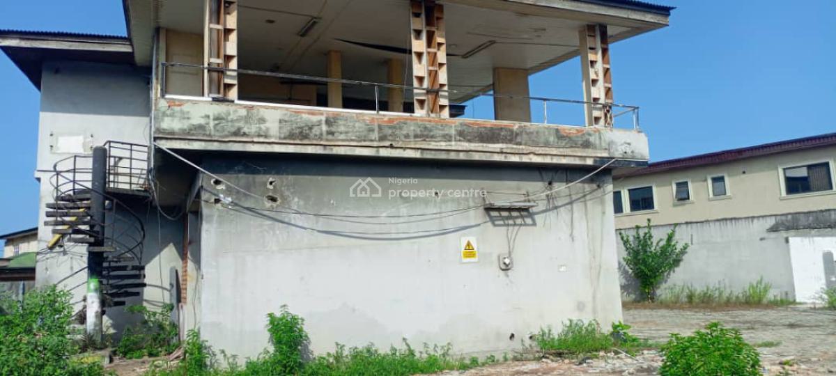 Demolishable 7 Bedroom Structure on 1058 Sq Meters, Ilupeju, Lagos, Detached Duplex for Sale