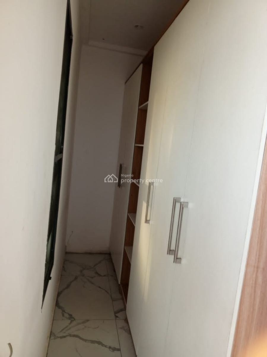 3bedroom Penthouse in a Call to Enter Estate, Ikate, Lekki, Lagos, Flat / Apartment for Rent