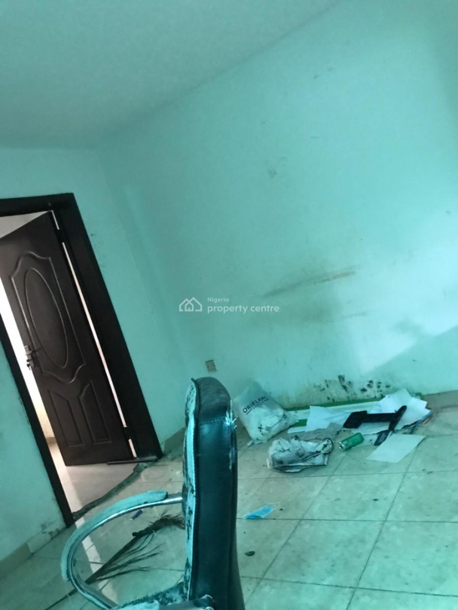 Luxury Room and Parlor Bq, Off Admiralty Way Lekki Phase One, Lekki, Lagos, Mini Flat (room and Parlour) for Rent
