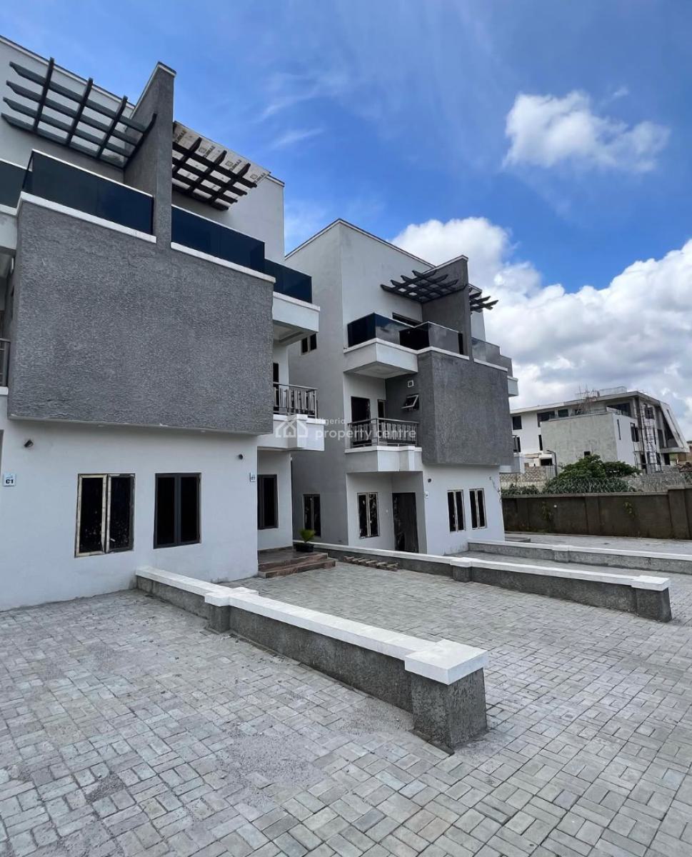 4-bedroom Semi-detached Duplex, Guzape District, Abuja, Semi-detached Duplex for Sale