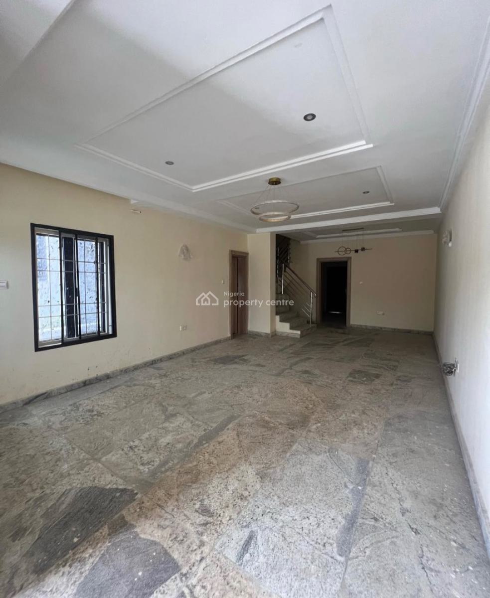 4-bedroom Semi-detached Duplex, Guzape District, Abuja, Semi-detached Duplex for Sale