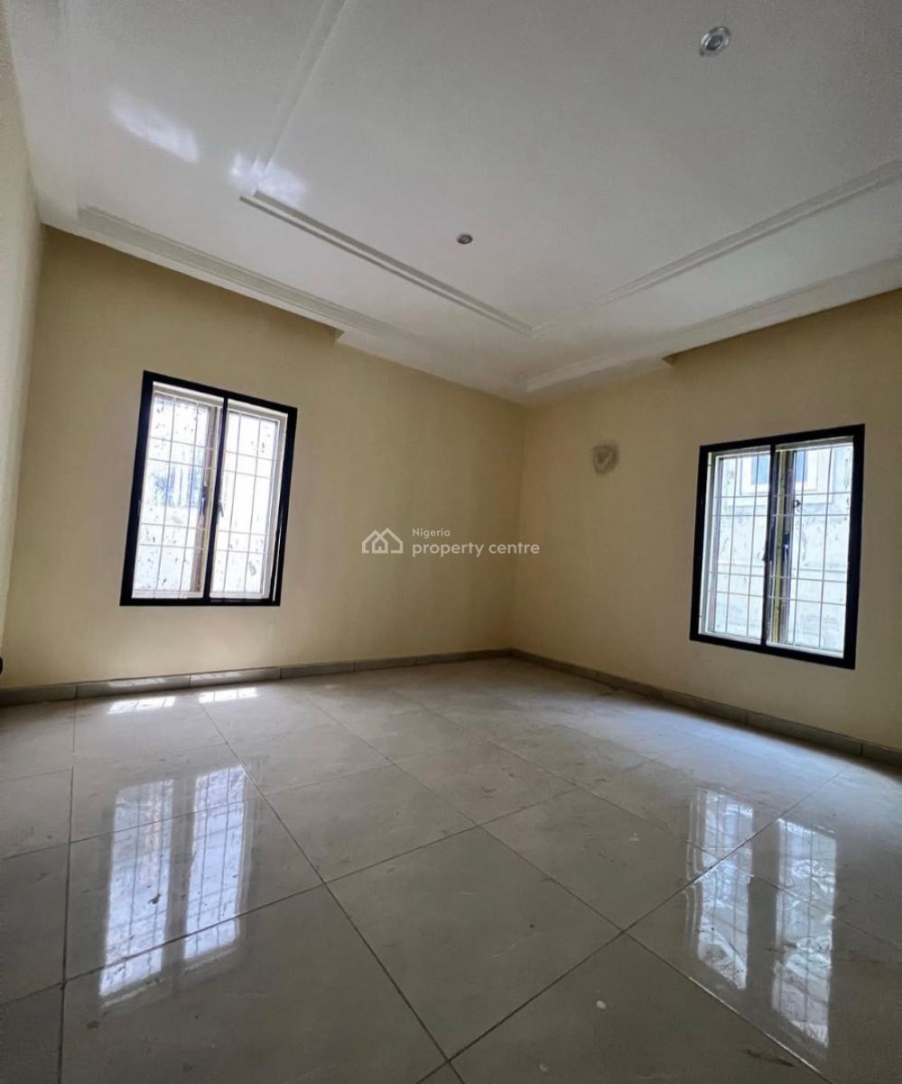 4-bedroom Semi-detached Duplex, Guzape District, Abuja, Semi-detached Duplex for Sale