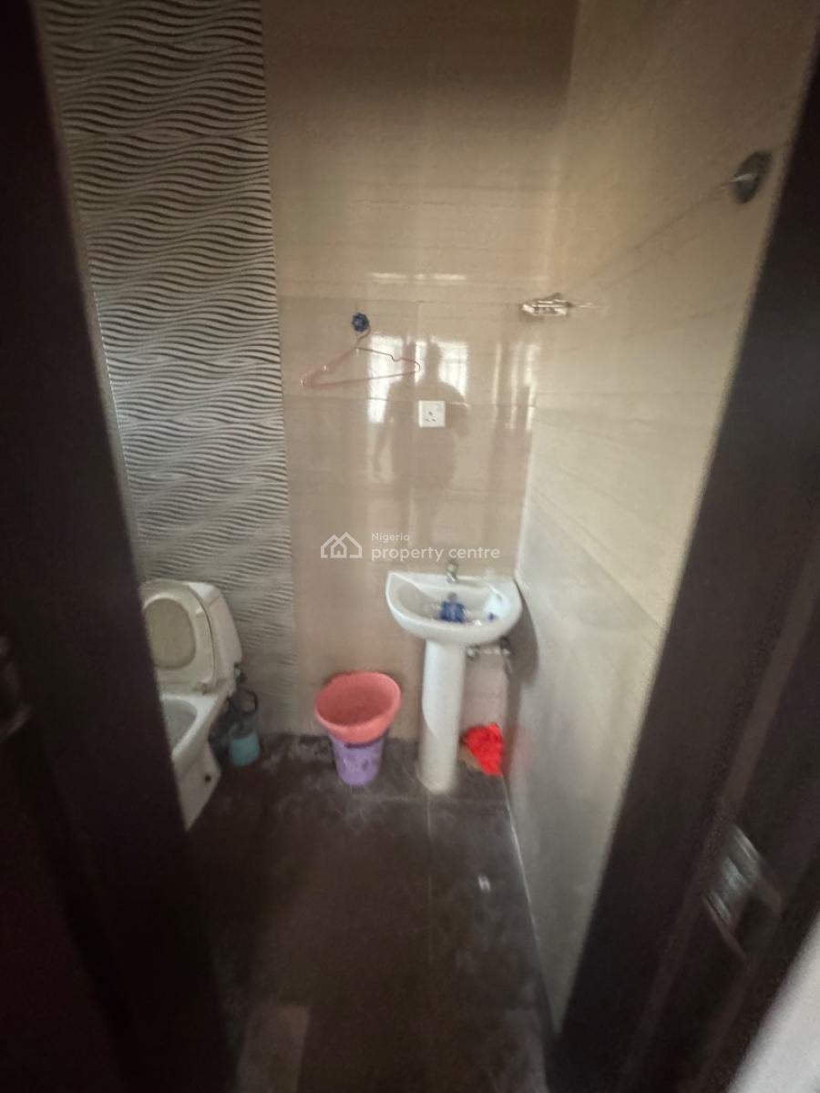 a Portable 2 Bedroom Self Service Apartment(upstair), Platinum Way, Ikate, Lekki, Lagos, Flat / Apartment for Rent