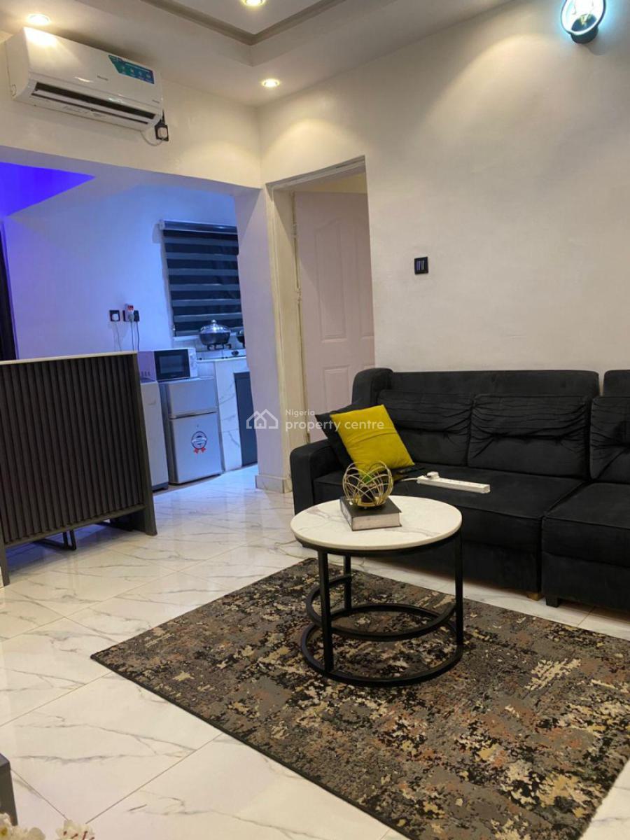Luxury 1 Bedroom Loft with Lounge, Yaba, Lagos, Flat / Apartment Short Let