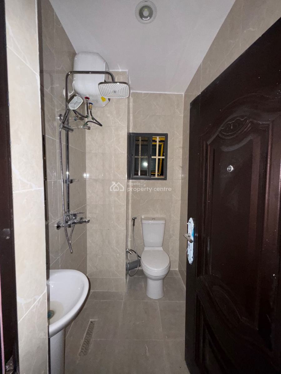 Brand New Luxury 3 Bedroom Flat with Bq, Gilmore, Jahi, Abuja, Flat / Apartment for Rent