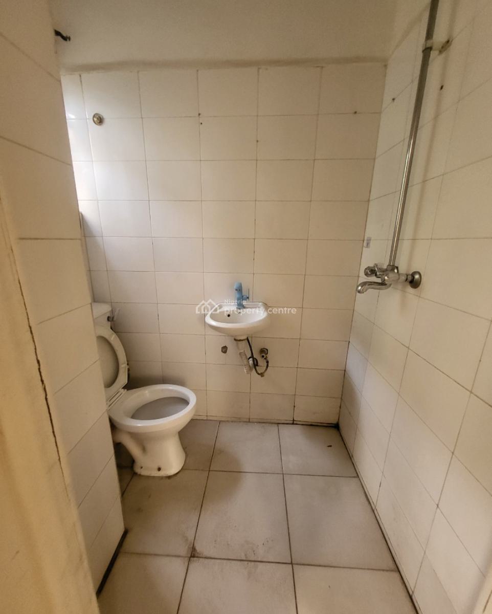 Luxurious Massive Sefcon Apartment, By American International School, Durumi, Abuja, Self Contain (single Rooms) for Rent