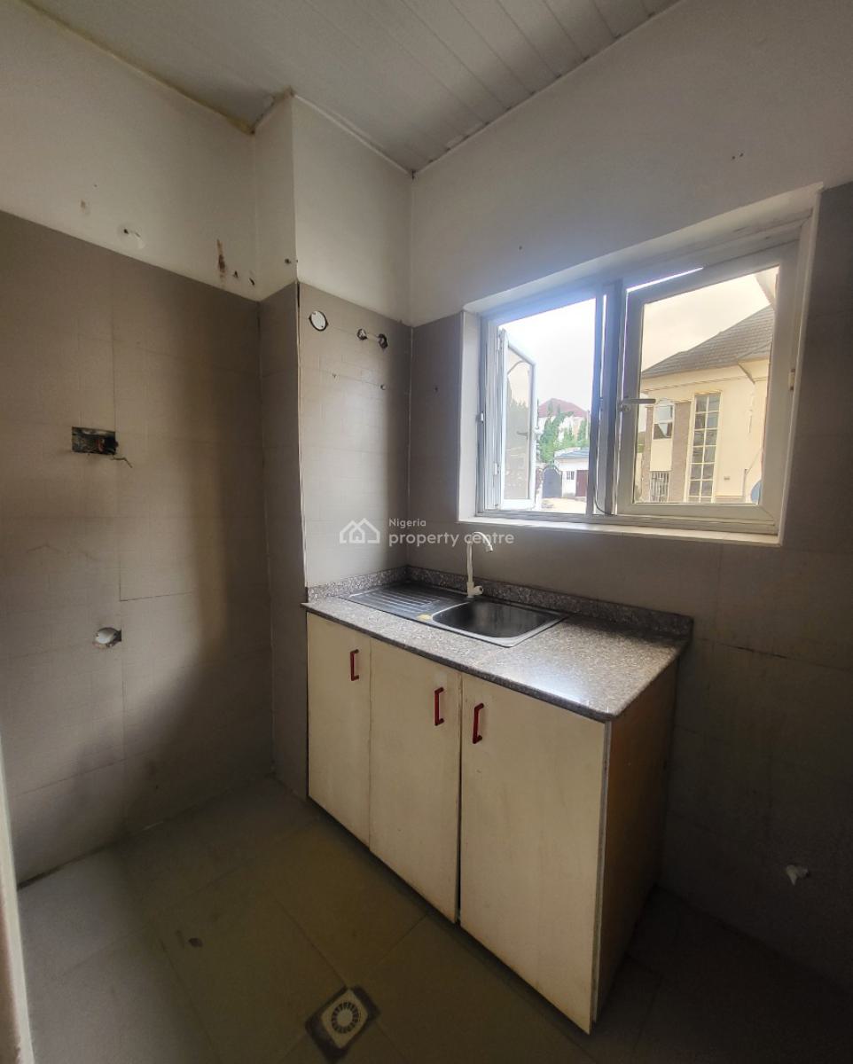 Luxurious Massive Sefcon Apartment, By American International School, Durumi, Abuja, Self Contain (single Rooms) for Rent