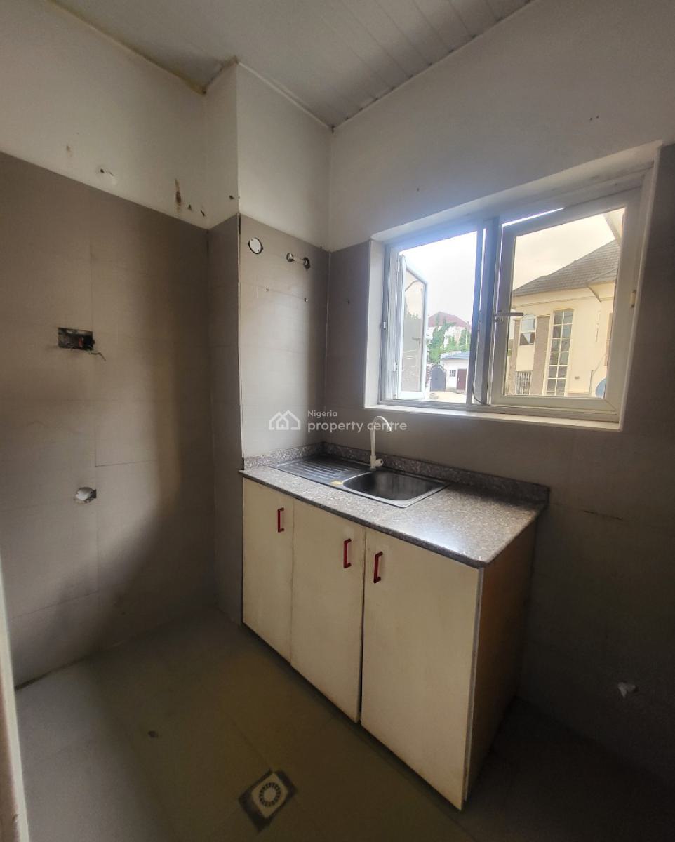 Luxurious Massive Sefcon Apartment, By American International School, Durumi, Abuja, Self Contain (single Rooms) for Rent