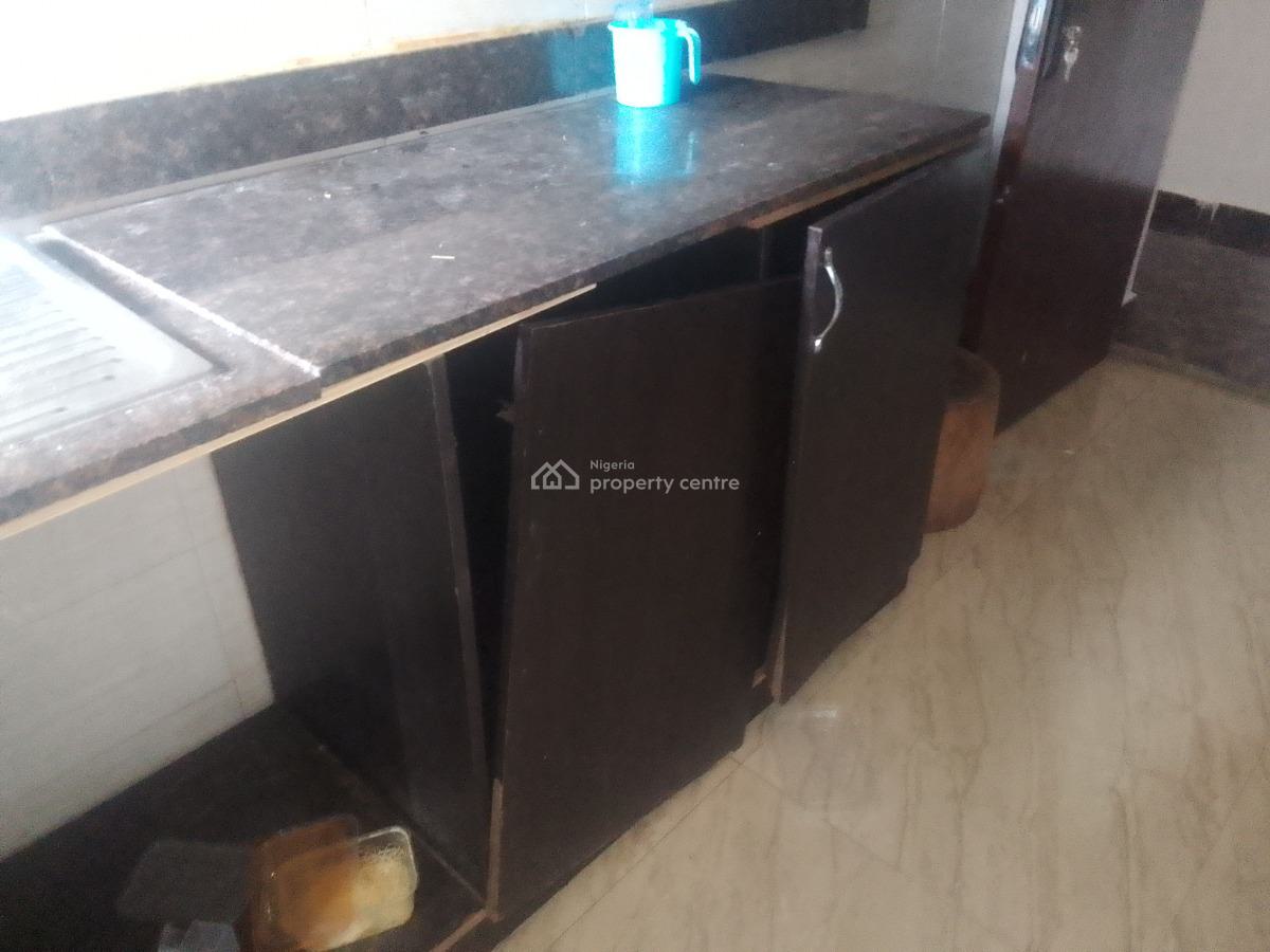 Spacious Luxury Shared Apartment with Excellent Features, Deeper Life Rd, Ogombo, Ajah, Lagos, Flat / Apartment for Rent
