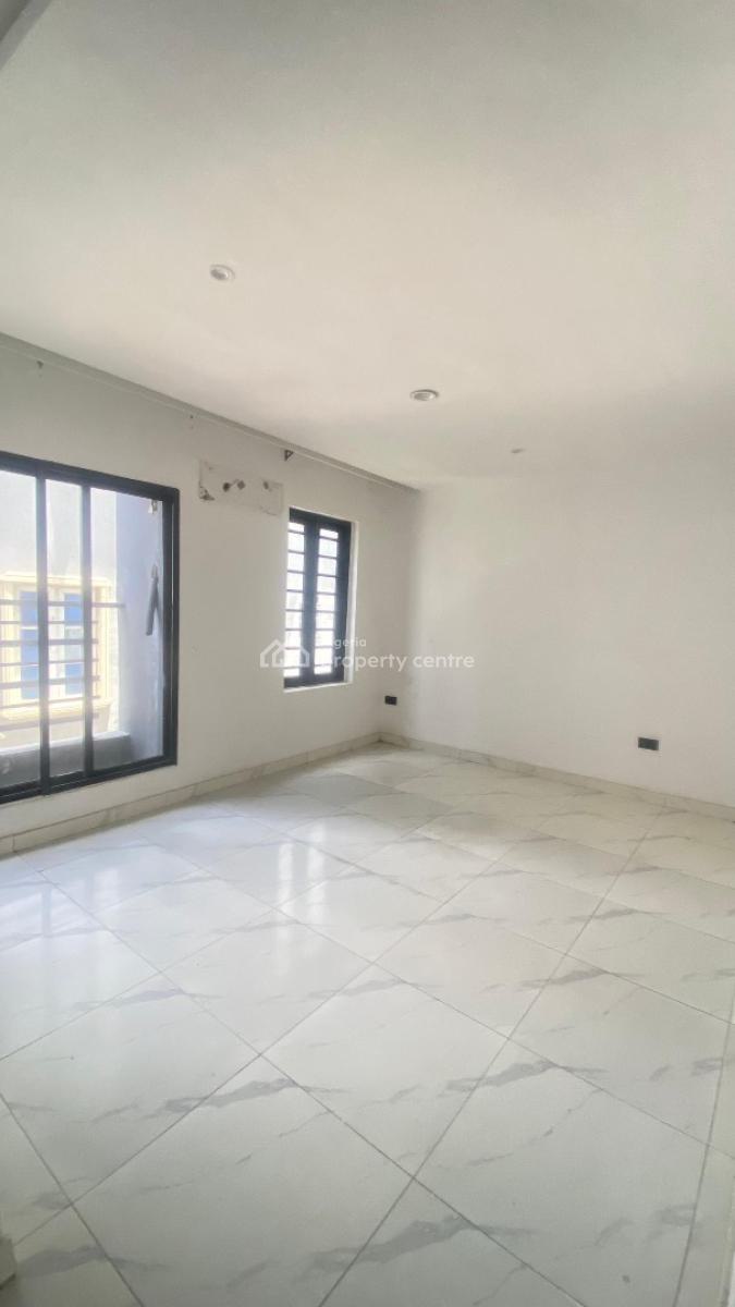 2bedroom Apartment, Ologolo, Lekki, Lagos, Flat / Apartment for Rent