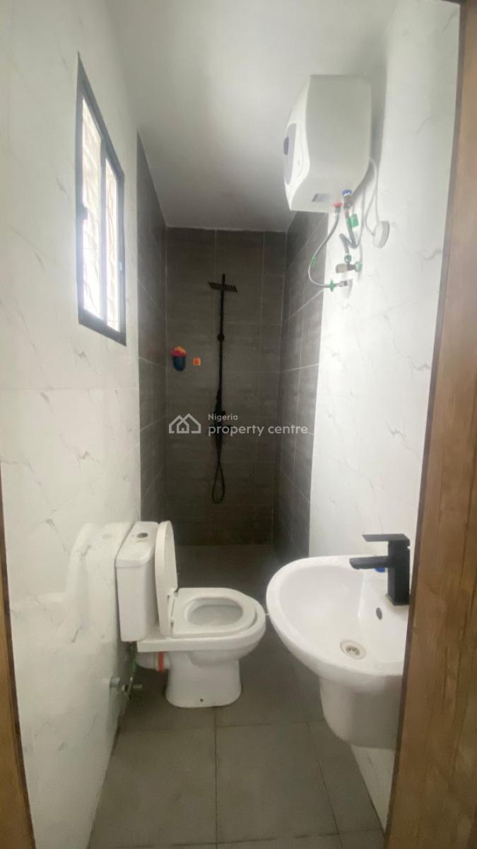 2bedroom Apartment, Ologolo, Lekki, Lagos, Flat / Apartment for Rent