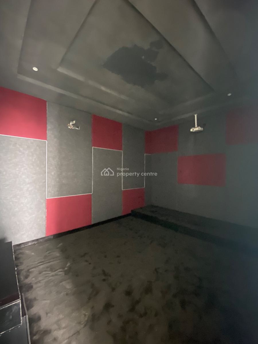 Lovely 5 Bed with Spacious Compound, Megamound Estate, Ikota, Lekki, Lagos, Detached Duplex for Sale