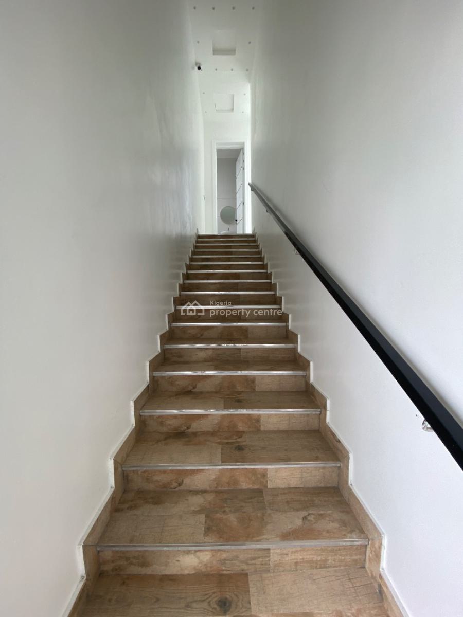 Lovely 5 Bed with Spacious Compound, Megamound Estate, Ikota, Lekki, Lagos, Detached Duplex for Sale