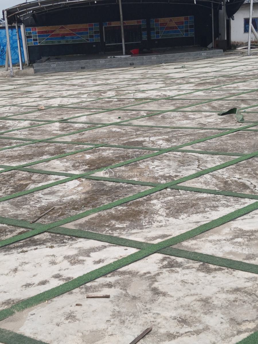 a Very Large Open Space, Along Ado Road, Ajah, Lagos, Restaurant / Bar for Rent