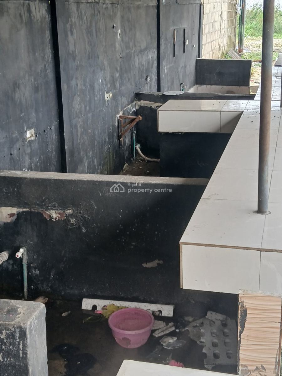 a Very Large Open Space, Along Ado Road, Ajah, Lagos, Restaurant / Bar for Rent