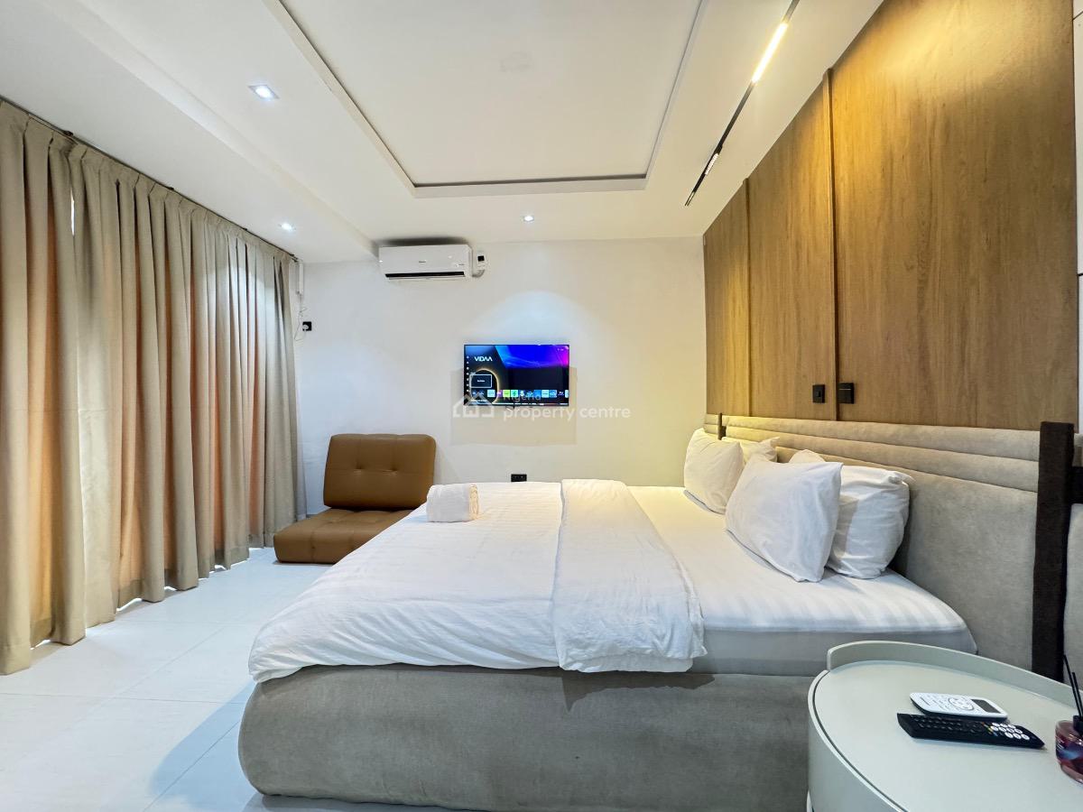 Luxury 2 Bedroom Apartments with Ps5, Ikate, Lekki, Lagos, Flat / Apartment Short Let