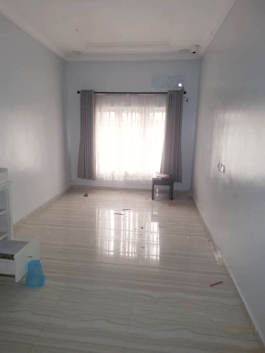 Luxury 4 Bedroom Semi Detached Duplex with a Room Bq, Gra Phase 1, Magodo, Lagos, Semi-detached Duplex for Rent