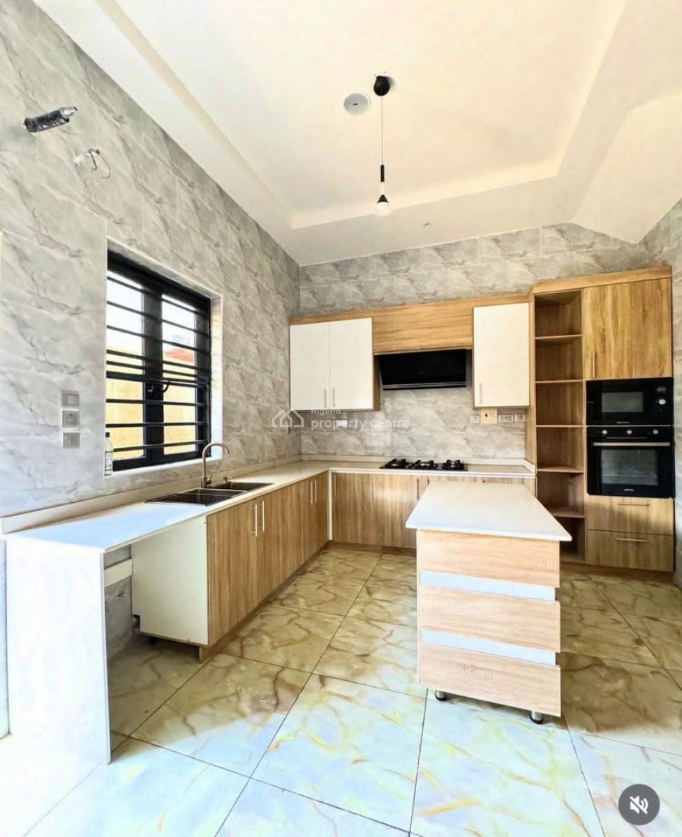 Well Maintained 4 Bedroom Semi Detached Duplex, Chevron, Lekki, Lagos, Semi-detached Duplex for Rent