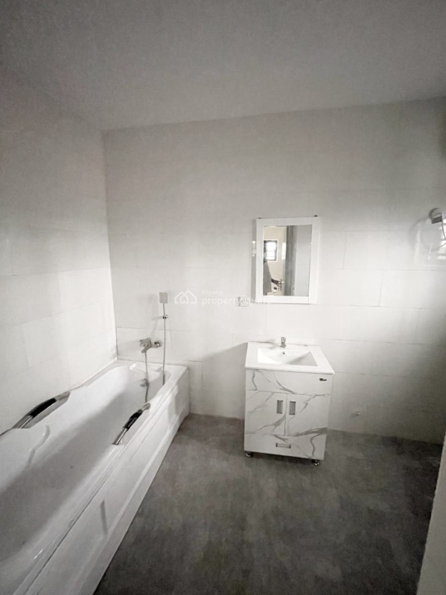Luxury Spacious 4 Bedroom Fully Detach House with Security House & Bq, Gra Phase 1, Magodo, Lagos, Detached Duplex for Sale
