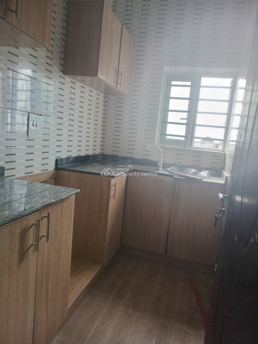 Luxury Miniflat Upstairs Apartment P.o.p Ceilings. Visitors Toilet, Awoyaya New Road Gbetu, Awoyaya, Ibeju Lekki, Lagos, Mini Flat (room and Parlour) for Rent