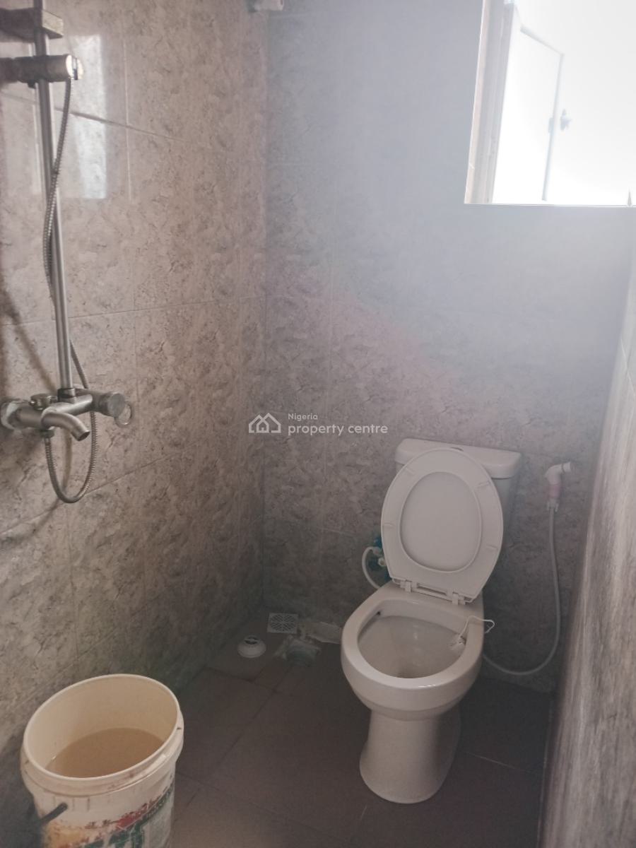 Luxury Miniflat Upstairs Apartment P.o.p Ceilings. Visitors Toilet, Awoyaya New Road Gbetu, Awoyaya, Ibeju Lekki, Lagos, Mini Flat (room and Parlour) for Rent