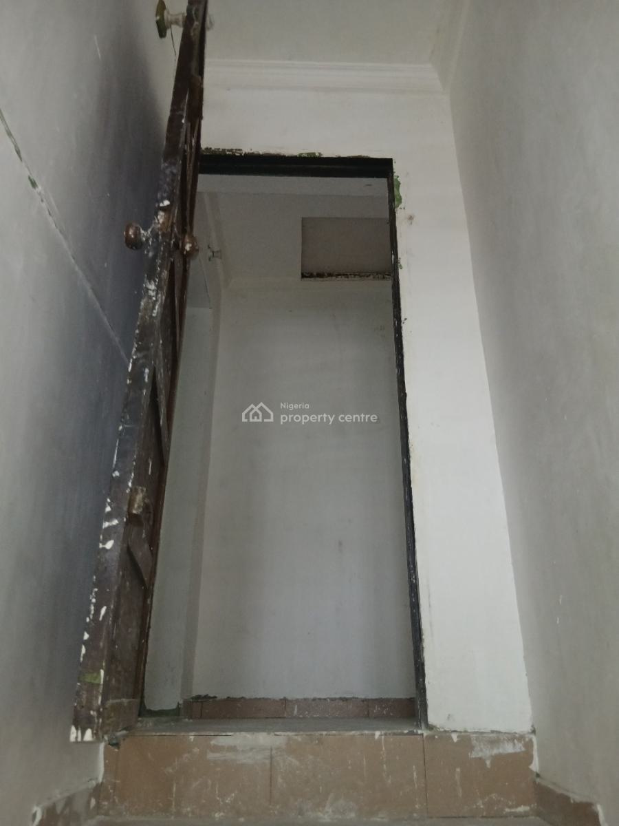 Superb Executive Three Bedroom, Yaba, Lagos, Flat / Apartment for Rent