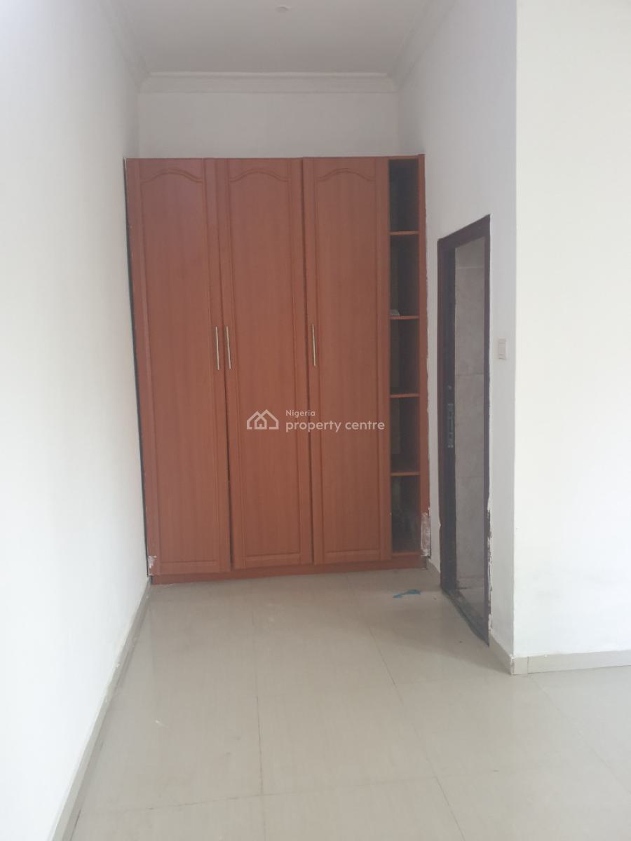 Spacious 2bedroom Flat, Idado Estate, Lekki, Lagos, Flat / Apartment for Rent