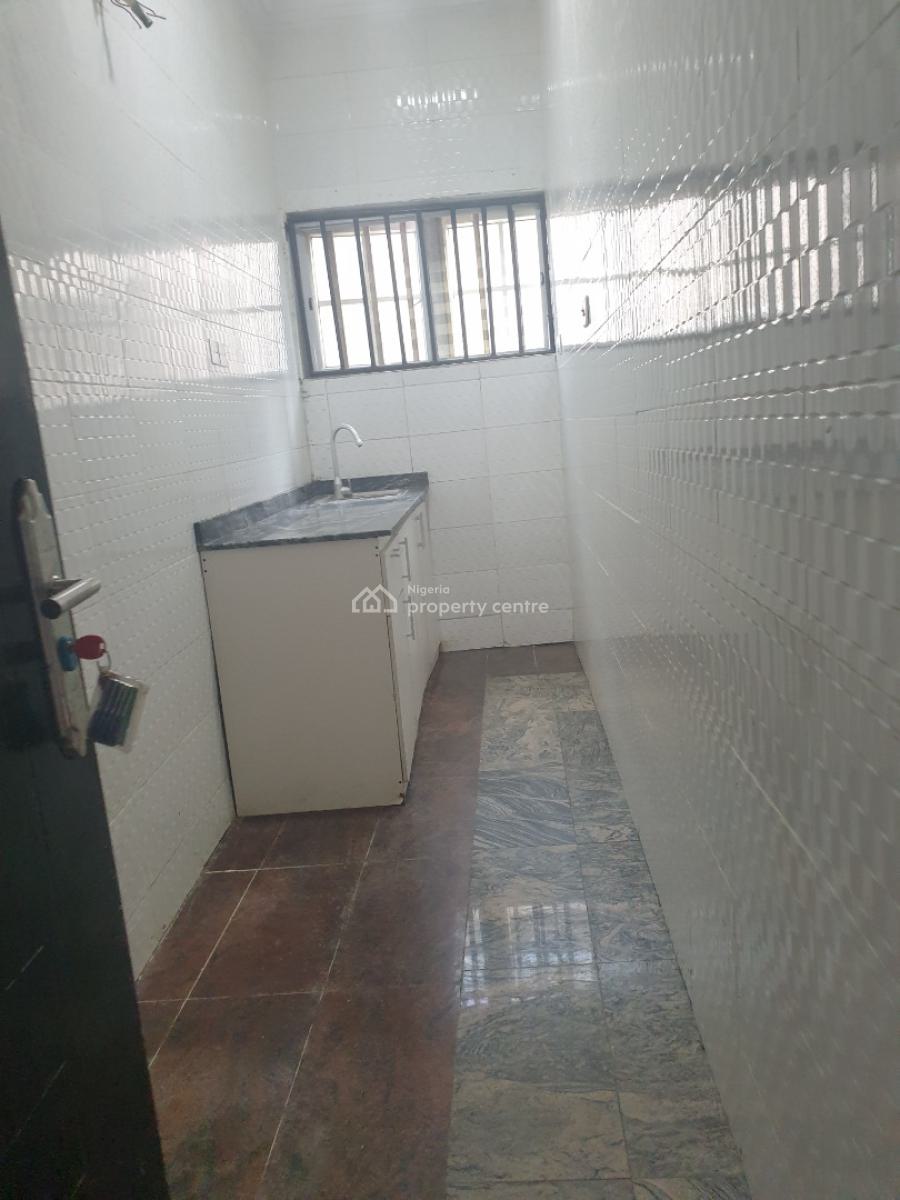Spacious 2bedroom Flat, Idado Estate, Lekki, Lagos, Flat / Apartment for Rent