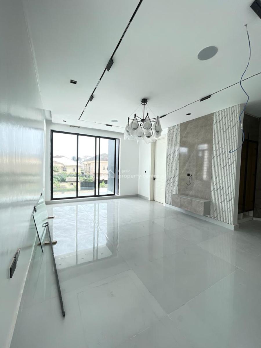 5 Bedroom Fully Detached House, Lekki Phase 1, Lekki, Lagos, Detached Duplex for Sale