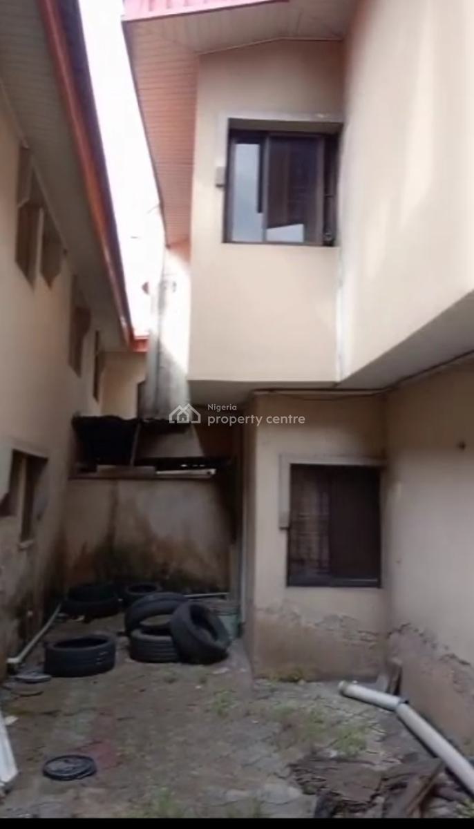 2wing Duplex on 947sqm at Ogudu Gra.   Price: 950m  Title:, Ogudu Gra, Ogudu, Lagos, Detached Duplex for Rent