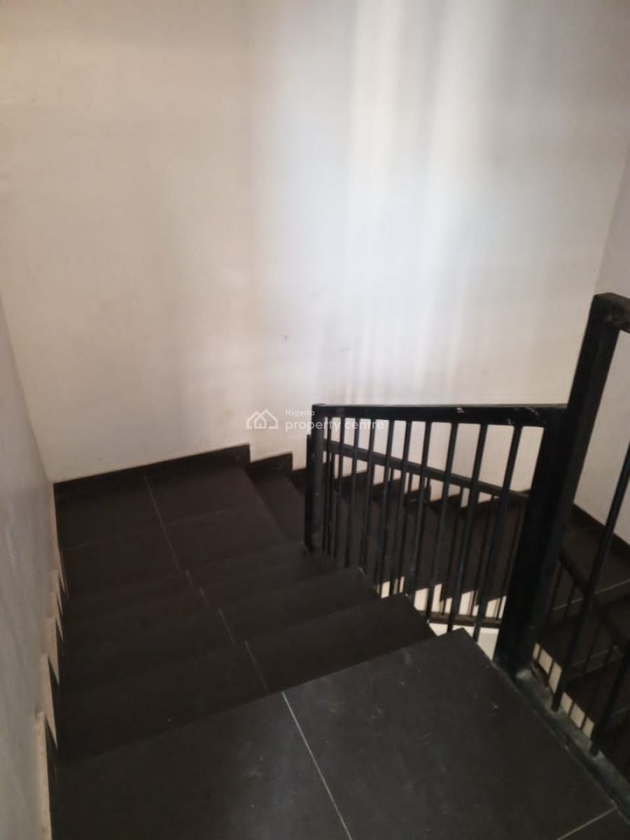 3bedroom Pent Flat, Ikate Elegushi, Lekki, Lagos, Flat / Apartment for Rent