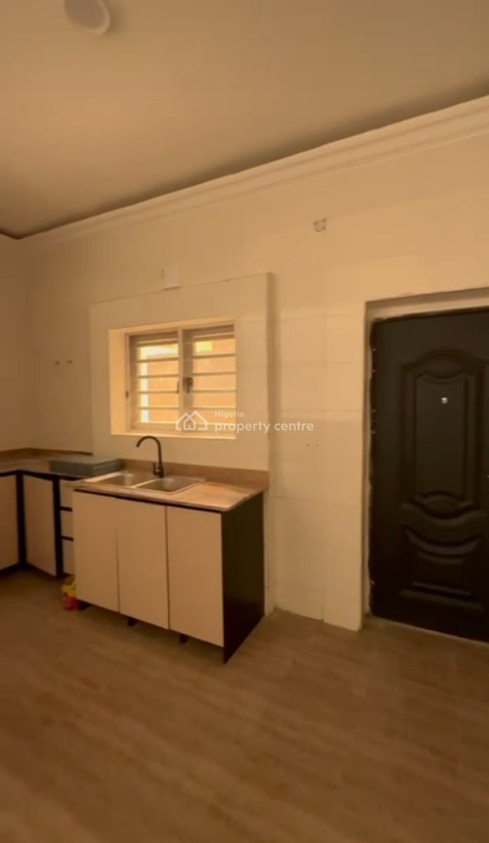 Brand New 2 Bedroom Flat, Igboefon, Lekki, Lagos, Flat / Apartment for Rent