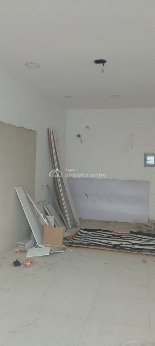 a a Spacious Office/shop Space, Orchid Road Eleganza, Lekki, Lagos, Shop for Rent