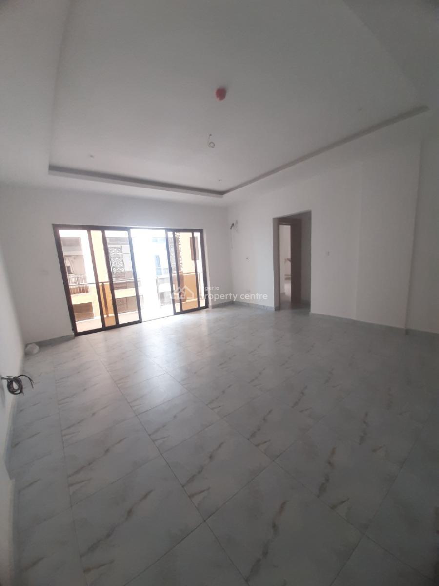 New and Serviced with 24/7 Power Supply 2 Bedroom En-suite Flat with F, Lekki Phase 1, Lekki, Lagos, Flat / Apartment for Sale