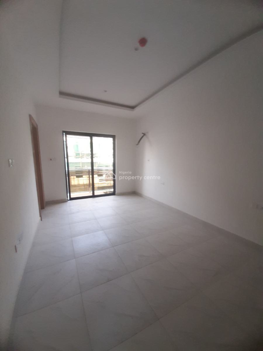 New and Serviced with 24/7 Power Supply 2 Bedroom En-suite Flat with F, Lekki Phase 1, Lekki, Lagos, Flat / Apartment for Sale