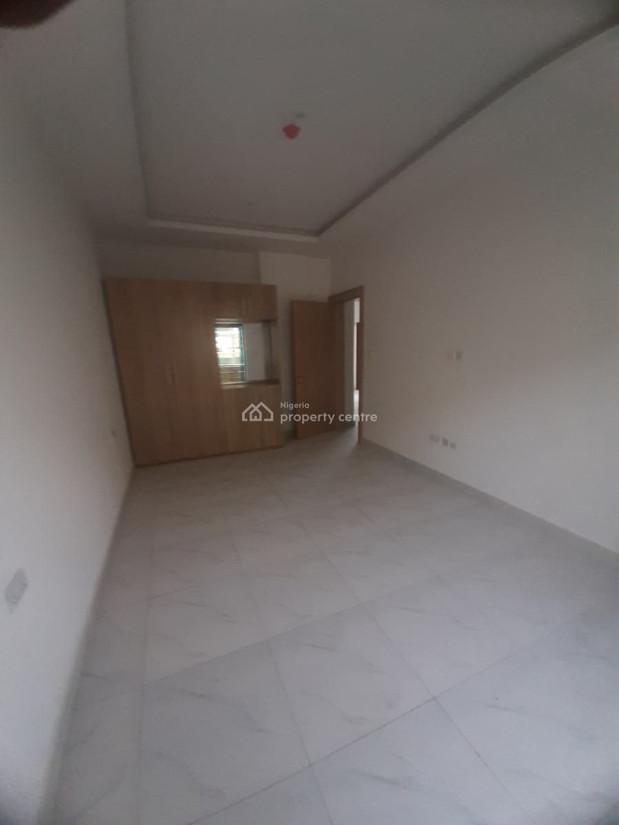New and Serviced with 24/7 Power Supply 2 Bedroom En-suite Flat with F, Lekki Phase 1, Lekki, Lagos, Flat / Apartment for Sale