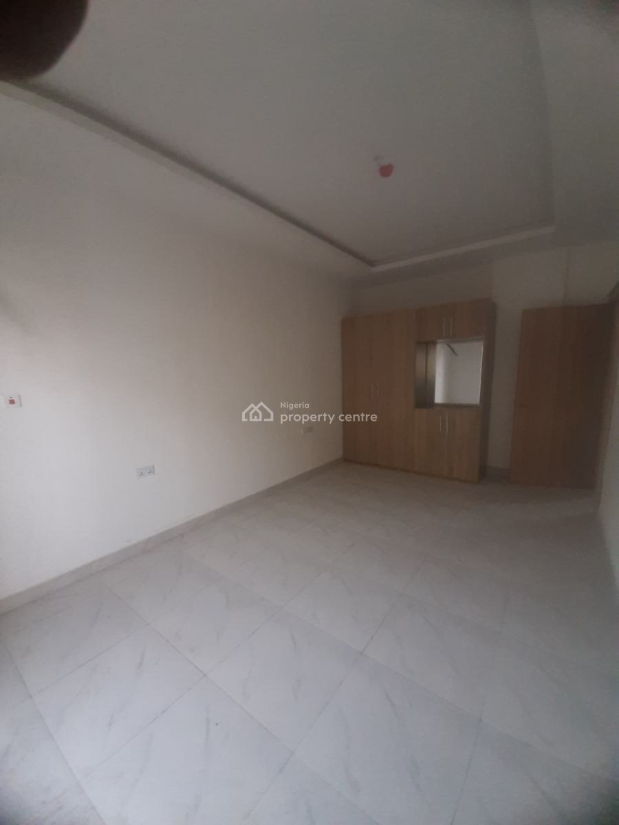 New and Serviced with 24/7 Power Supply 2 Bedroom En-suite Flat with F, Lekki Phase 1, Lekki, Lagos, Flat / Apartment for Sale