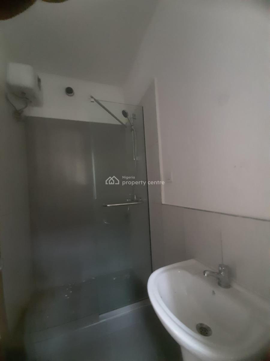 New and Serviced with 24/7 Power Supply 2 Bedroom En-suite Flat with F, Lekki Phase 1, Lekki, Lagos, Flat / Apartment for Sale