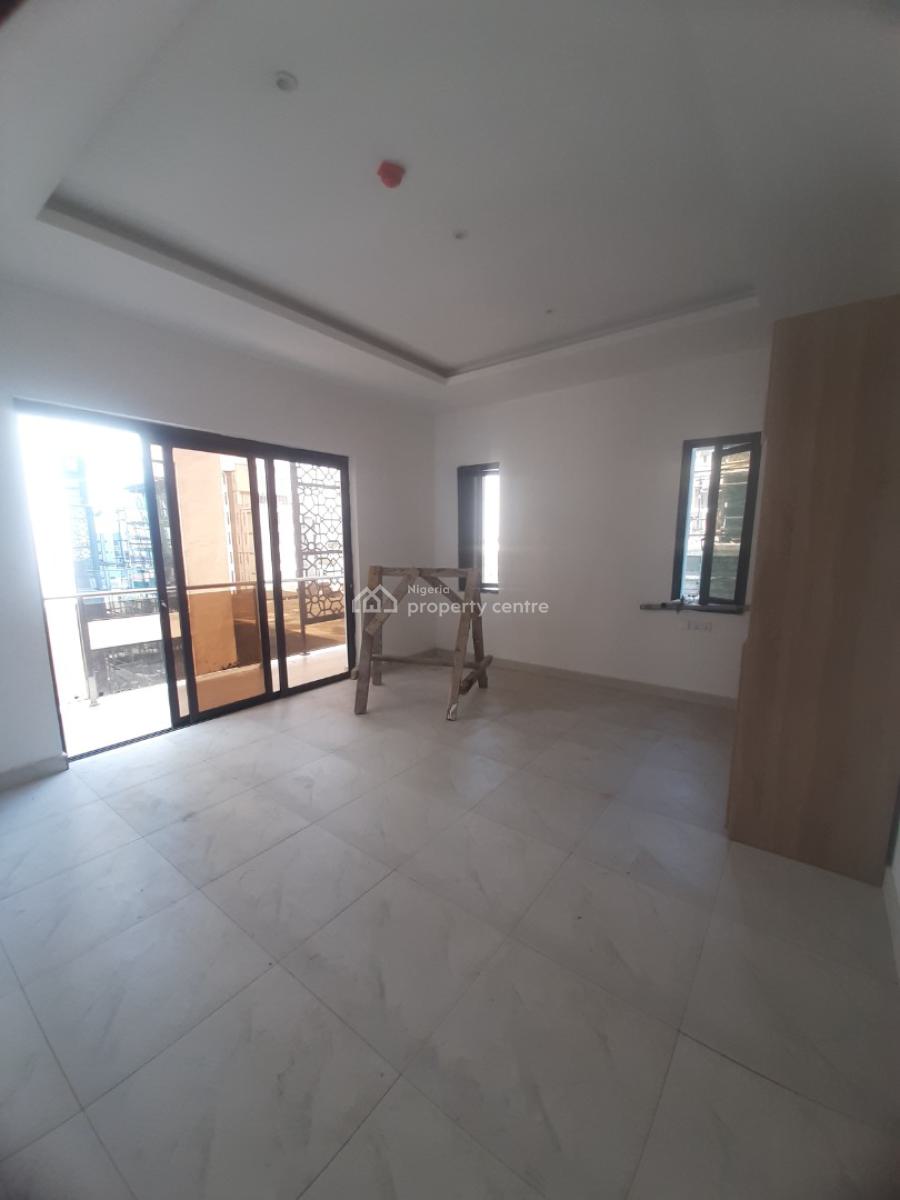 New and Serviced with 24/7 Power Supply 2 Bedroom En-suite Flat with F, Lekki Phase 1, Lekki, Lagos, Flat / Apartment for Sale
