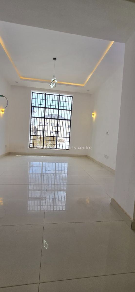 7 Bedroom Fully Detached Duplex with 2 Rooms Bq, Guest Chalet, Pool, Guzape District, Abuja, Detached Duplex for Sale