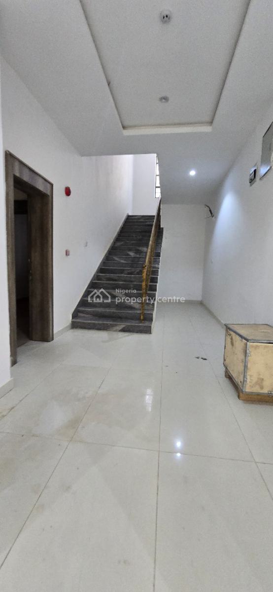 7 Bedroom Fully Detached Duplex with 2 Rooms Bq, Guest Chalet, Pool, Guzape District, Abuja, Detached Duplex for Sale