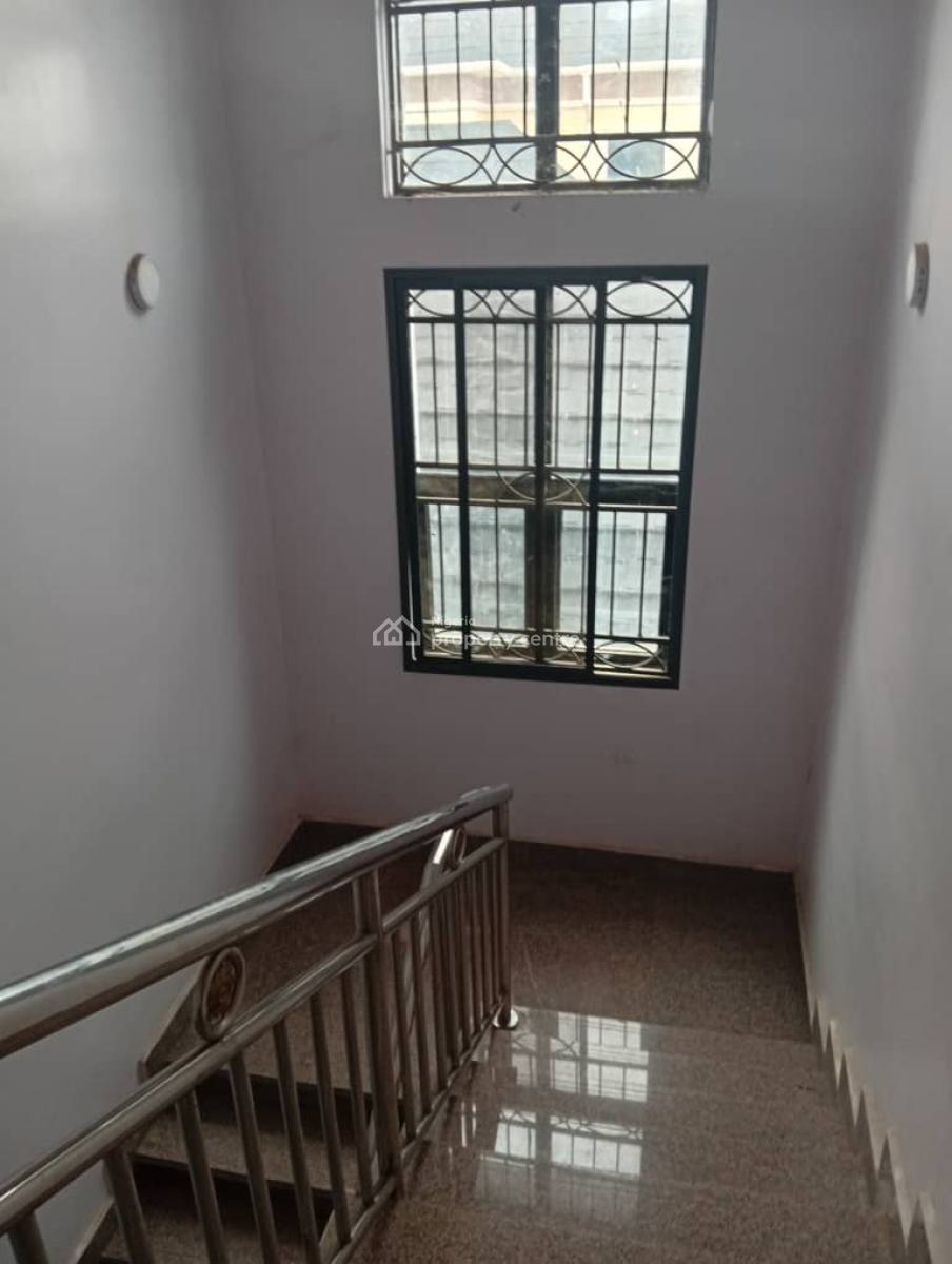 6-bedroom Duplex with 2bq, Airport Road, Lugbe District, Abuja, Detached Duplex for Rent
