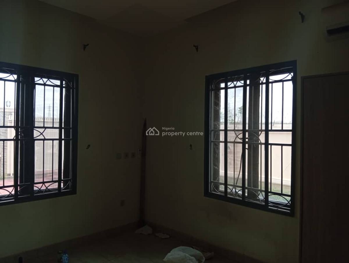 6-bedroom Duplex with 2bq, Airport Road, Lugbe District, Abuja, Detached Duplex for Rent