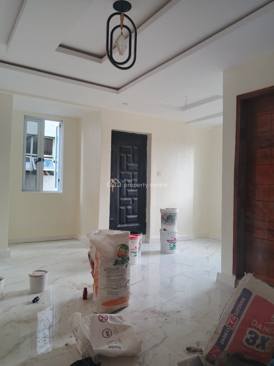 Two Bedroom Apartment Available in a Serene Area, Onike, Onike, Yaba, Lagos, Flat / Apartment for Rent