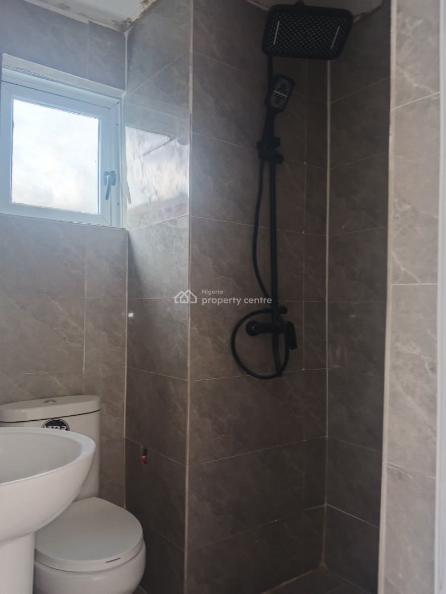 Two Bedroom Apartment Available in a Serene Area, Onike, Onike, Yaba, Lagos, Flat / Apartment for Rent